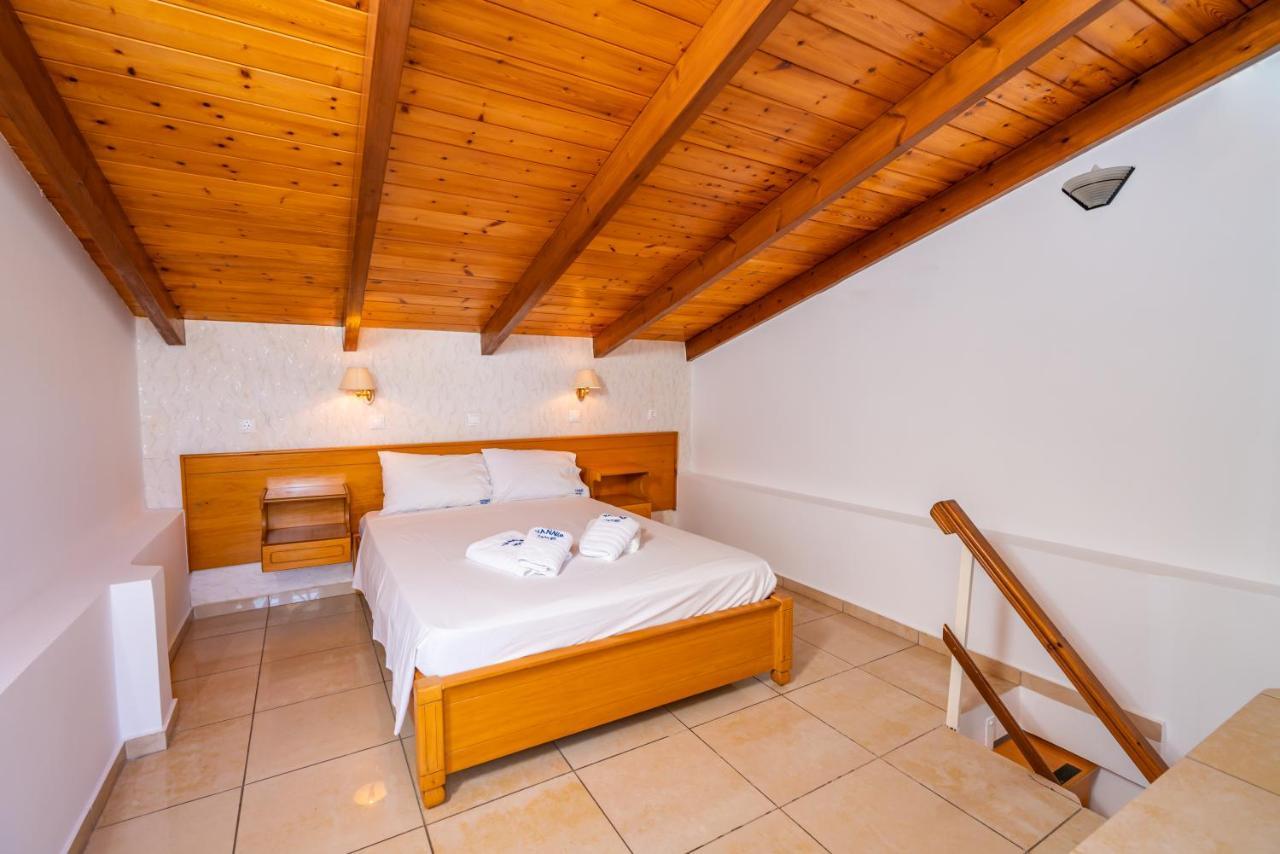 Bed and Breakfast Yannis Nydri  Exterior foto